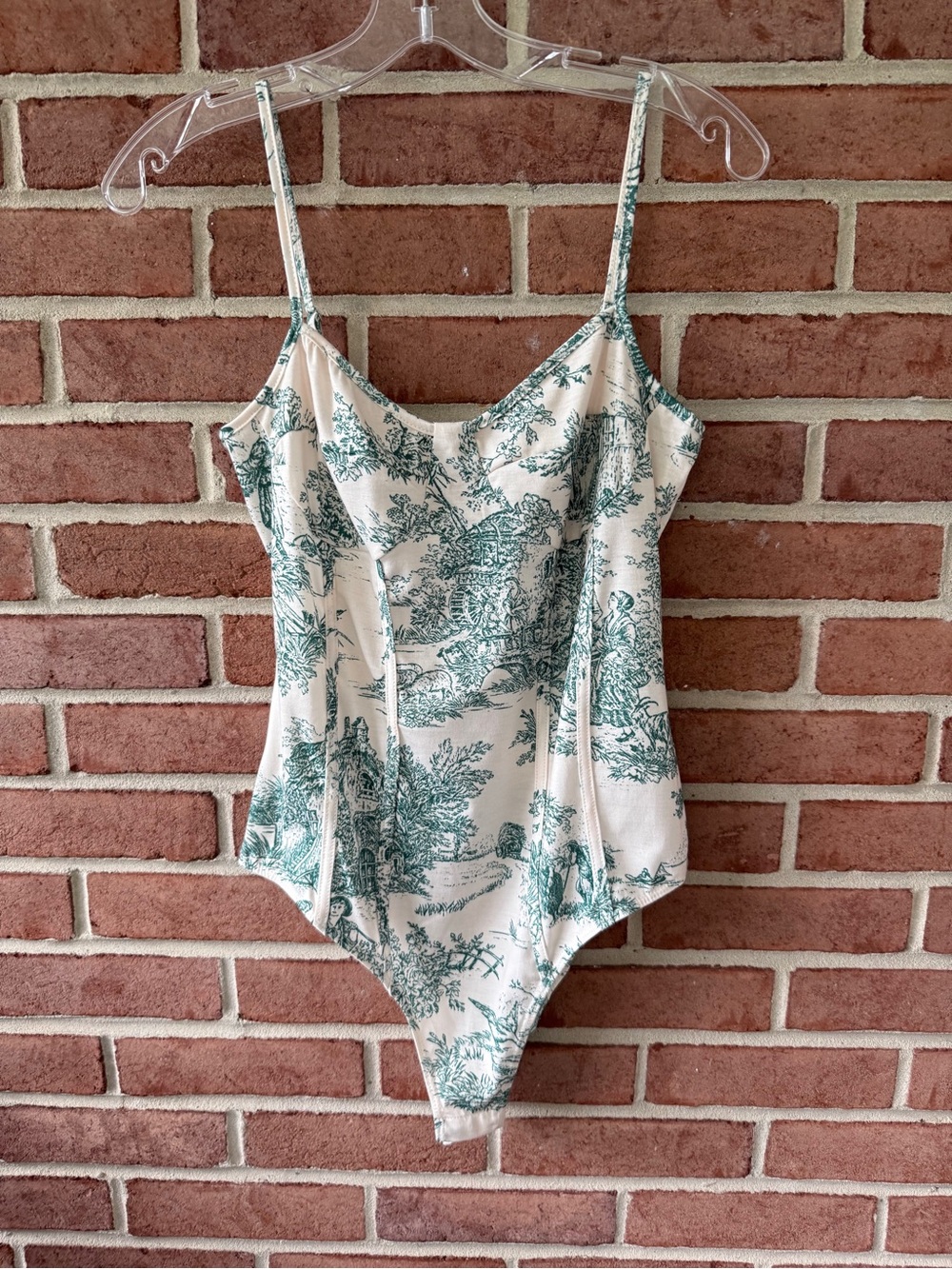 Cider Toile De Jouy Bodysuit. Size Large. NWT. Cream & Green.